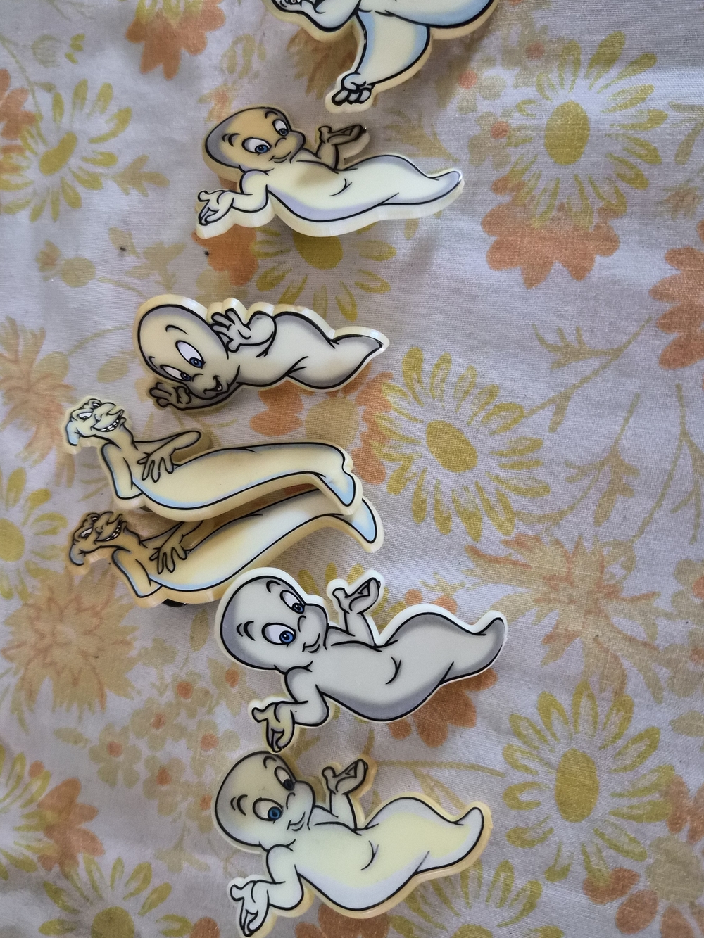 the Friendly Ghost Plush Toy Accessory Pack - White